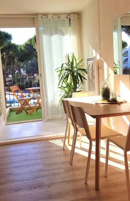 Superbe Studio Au Calme A 8Mn De La Plage La Grande Motte Extérieur photo
